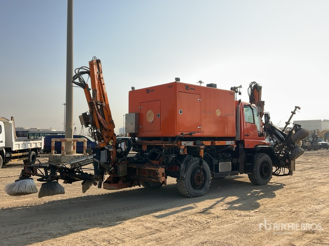 2012 Mercedes-Benz Unimog 500 4x4 Solar Panel Cleaning Truck :Misc. Truck - Zametacie vozidlo: obrázok 3 2012 Mercedes-Benz Unimog 500 4x4 Solar Panel Cleaning Truck :Misc. Truck - Zametacie vozidlo: obrázok 3