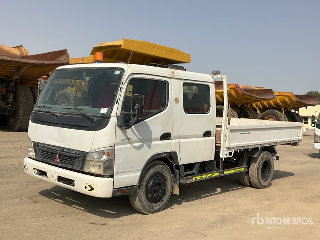 2012 Mitsubishi Canter 4x2 Crew Cab Flatbed Truck - Valníkový/ Plošinový nákladný automobil: obrázok 2 2012 Mitsubishi Canter 4x2 Crew Cab Flatbed Truck - Valníkový/ Plošinový nákladný automobil: obrázok 2