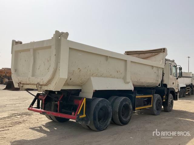 2015 JAC HFC3314KR1 8x4 Twin-Steer Tri/A Dump Truck - Sklápač: obrázok 3 2015 JAC HFC3314KR1 8x4 Twin-Steer Tri/A Dump Truck - Sklápač: obrázok 3