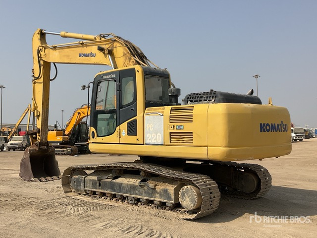 2016 Komatsu PC220-8M0 - Pásové rýpadlo: obrázok 4 2016 Komatsu PC220-8M0 - Pásové rýpadlo: obrázok 4