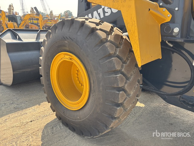 2017 Komatsu WA380Z-6 Wheel Loader - Kolesový nakladač: obrázok 4 2017 Komatsu WA380Z-6 Wheel Loader - Kolesový nakladač: obrázok 4