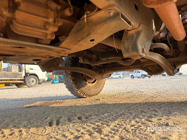 2018 Toyota Land Cruiser 78R 4x4 SUV - SUV: obrázok 5 2018 Toyota Land Cruiser 78R 4x4 SUV - SUV: obrázok 5