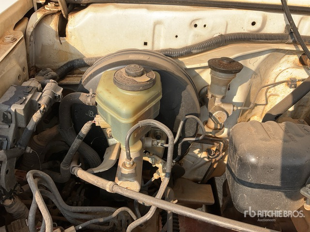 2018 Toyota Land Cruiser 78R 4x4 SUV - SUV: obrázok 4 2018 Toyota Land Cruiser 78R 4x4 SUV - SUV: obrázok 4