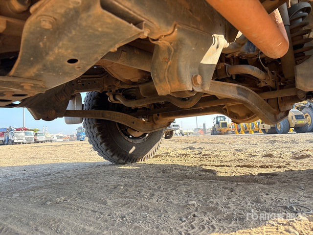 2018 Toyota Land Cruiser 78R 4x4 SUV - SUV: obrázok 5 2018 Toyota Land Cruiser 78R 4x4 SUV - SUV: obrázok 5