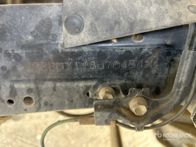 2018 Toyota Land Cruiser LX 76L 4x4 SUV - SUV: obrázok 3 2018 Toyota Land Cruiser LX 76L 4x4 SUV - SUV: obrázok 3