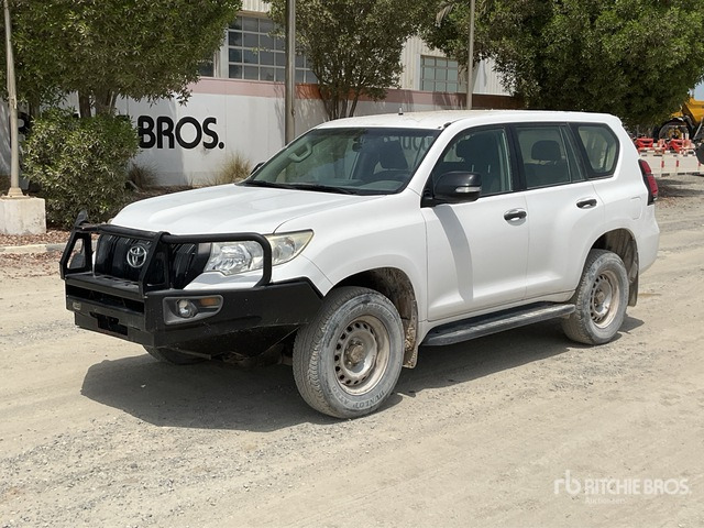 2018 Toyota Prado 150L 4x4 SUV - SUV: obrázok 1 2018 Toyota Prado 150L 4x4 SUV - SUV: obrázok 1