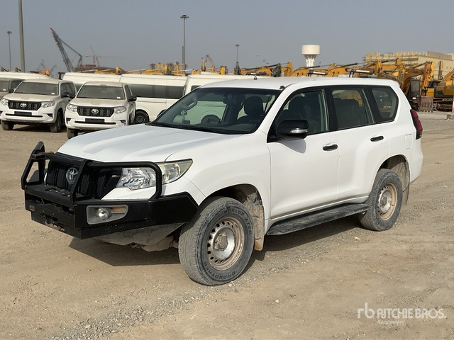 2018 Toyota Prado 150L 4x4 SUV - SUV: obrázok 1 2018 Toyota Prado 150L 4x4 SUV - SUV: obrázok 1