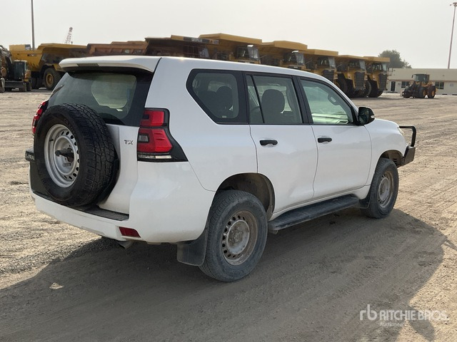 2018 Toyota Prado 150L 4x4 SUV - SUV: obrázok 3 2018 Toyota Prado 150L 4x4 SUV - SUV: obrázok 3