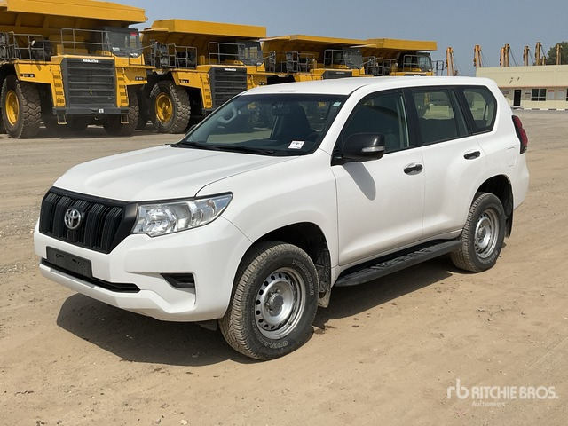 2018 Toyota Prado 150L 4x4 SUV - SUV: obrázok 2 2018 Toyota Prado 150L 4x4 SUV - SUV: obrázok 2