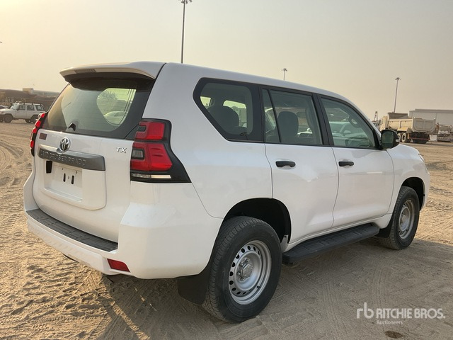 2018 Toyota Prado TX 150L 4x4 SUV - SUV: obrázok 3 2018 Toyota Prado TX 150L 4x4 SUV - SUV: obrázok 3