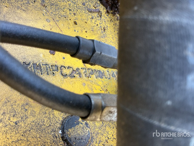 2022 Komatsu PC300-8M0 Tracked Excavator - Pásové rýpadlo: obrázok 3 2022 Komatsu PC300-8M0 Tracked Excavator - Pásové rýpadlo: obrázok 3