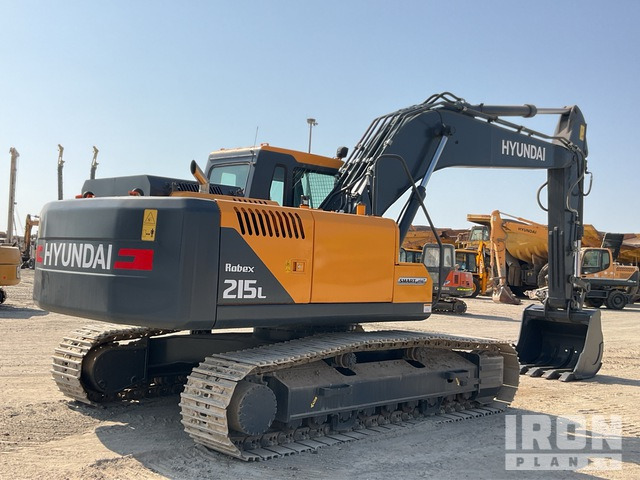 Hyundai R215L Tracked Excavator - Pásové rýpadlo: obrázok 4 Hyundai R215L Tracked Excavator - Pásové rýpadlo: obrázok 4