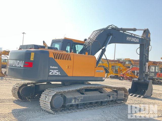 Hyundai R215L Tracked Excavator - Pásové rýpadlo: obrázok 3 Hyundai R215L Tracked Excavator - Pásové rýpadlo: obrázok 3