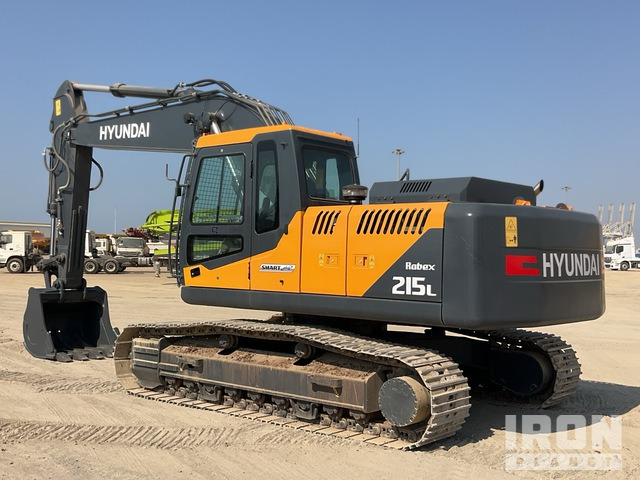 Hyundai R215L Tracked Excavator - Pásové rýpadlo: obrázok 3 Hyundai R215L Tracked Excavator - Pásové rýpadlo: obrázok 3
