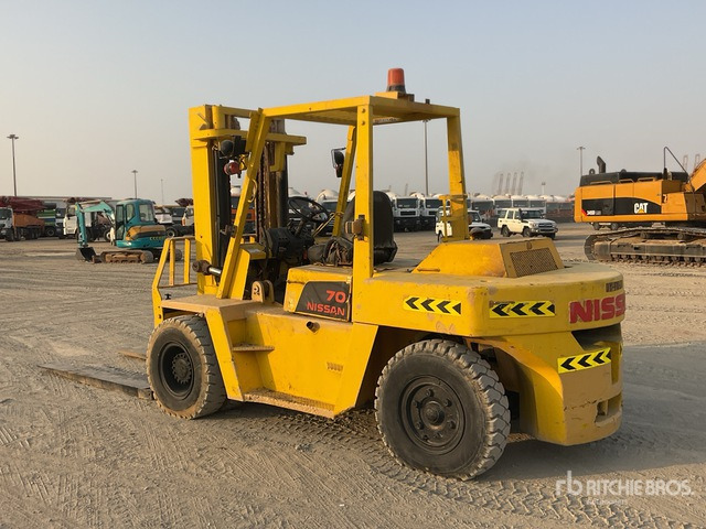 Nissan 022VF05H70U Forklift - Dieselový vysokozdvižný vozík: obrázok 2 Nissan 022VF05H70U Forklift - Dieselový vysokozdvižný vozík: obrázok 2