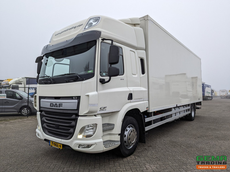 DAF CF 370 FA 4x2 Spacecab Euro6 - GeslotenBak 8.2M + Laadklep 2000kg - HardHouten vloer - 10/2025APK - Skříňový nákladní auto: obrázok 1 DAF CF 370 FA 4x2 Spacecab Euro6 - GeslotenBak 8.2M + Laadklep 2000kg - HardHouten vloer - 10/2025APK - Skříňový nákladní auto: obrázok 1