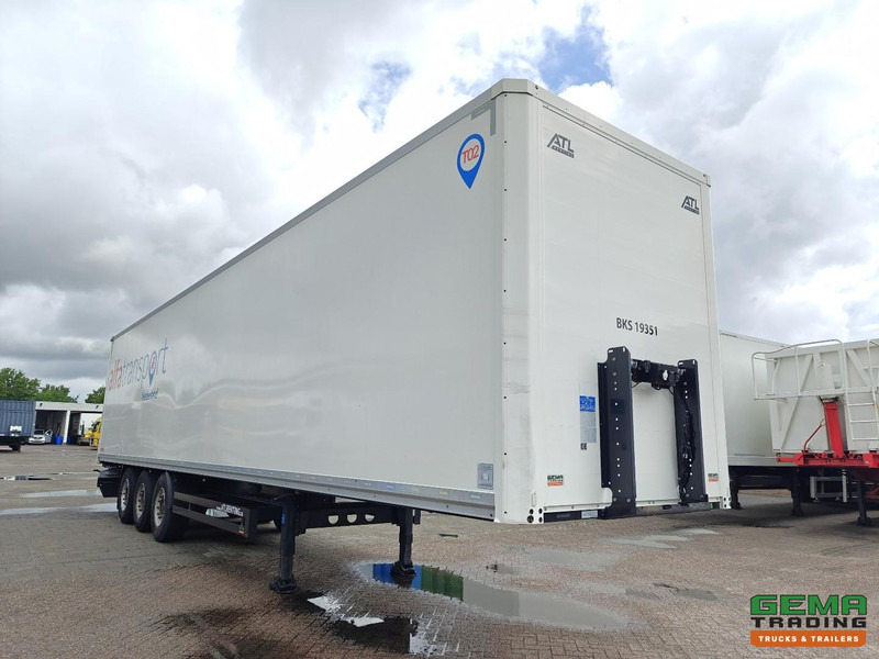 Kögel S24-1 3-Assen SAF - Schijfremmen - Gesloten Opbouw - Náves skriňové: obrázok 5 Kögel S24-1 3-Assen SAF - Schijfremmen - Gesloten Opbouw - Náves skriňové: obrázok 5