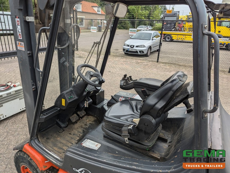Linde E30 02 - 4058 uur - Duplex Mast - Volrubber Banden - Eurotron 80V-80A Oplader (M34) - Elektrický vysokozdvižný vozík: obrázok 5 Linde E30 02 - 4058 uur - Duplex Mast - Volrubber Banden - Eurotron 80V-80A Oplader (M34) - Elektrický vysokozdvižný vozík: obrázok 5