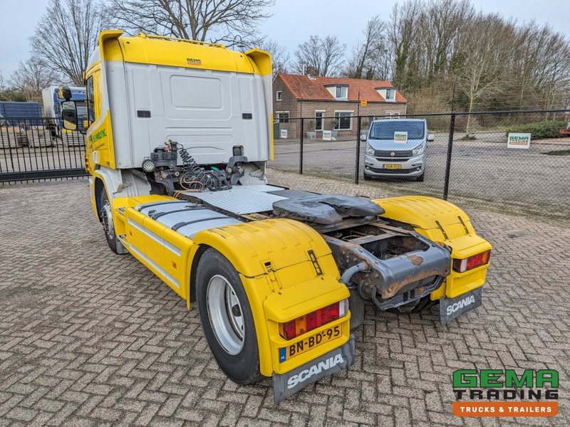 Scania P114-340 LA 4x2 CP19 Euro3 Manual - Side Skirts - Toolbox (T1350) - Ťahač: obrázok 4 Scania P114-340 LA 4x2 CP19 Euro3 Manual - Side Skirts - Toolbox (T1350) - Ťahač: obrázok 4