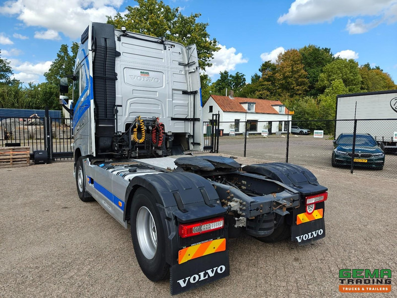 Volvo FH460 4x2 Globetrotter Euro6 - WF/Kiep Hydrauliek - Dubbele Tanks - Ťahač: obrázok 4 Volvo FH460 4x2 Globetrotter Euro6 - WF/Kiep Hydrauliek - Dubbele Tanks - Ťahač: obrázok 4