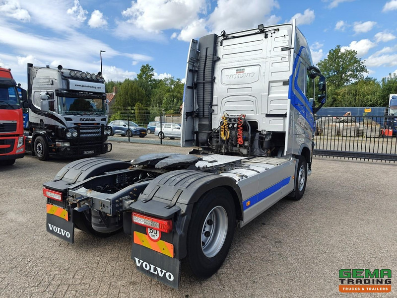 Volvo FH460 4x2 Globetrotter Euro6 - WF/Kiep Hydrauliek - Dubbele Tanks - Ťahač: obrázok 3 Volvo FH460 4x2 Globetrotter Euro6 - WF/Kiep Hydrauliek - Dubbele Tanks - Ťahač: obrázok 3
