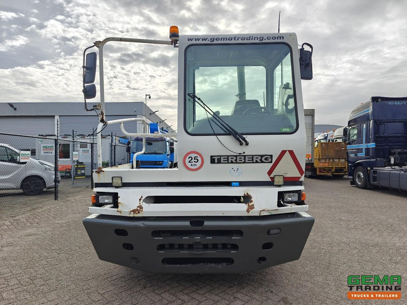 Terberg YT222 Gereviseerde Allison Versnellingsbak - Schotel 27T - Vangmuil - Cummins - Landbouw Kenteken 40km/h - Terminálový ťahač: obrázok 5 Terberg YT222 Gereviseerde Allison Versnellingsbak - Schotel 27T - Vangmuil - Cummins - Landbouw Kenteken 40km/h - Terminálový ťahač: obrázok 5