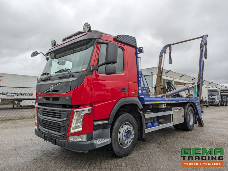 Volvo FM330 4x2 Daycab Euro6 JOAB PortaalSysteem 14T - Extendable - 251.000km - Ramenový nosič kontajnerov: obrázok 1 Volvo FM330 4x2 Daycab Euro6 JOAB PortaalSysteem 14T - Extendable - 251.000km - Ramenový nosič kontajnerov: obrázok 1