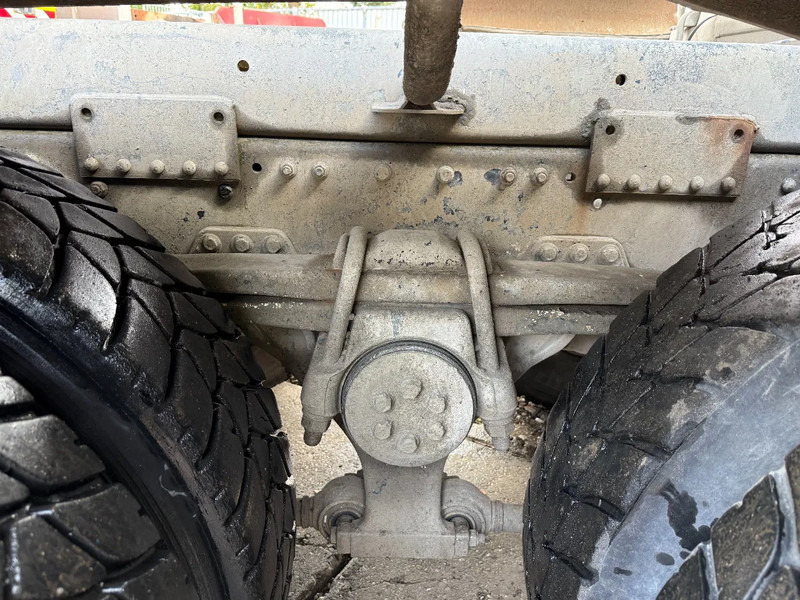 MAN TGA 35.360 8X4 SCHWING Beton Mixer Spring/Spring ZF Manual Gearbox - Domiešavač: obrázok 5 MAN TGA 35.360 8X4 SCHWING Beton Mixer Spring/Spring ZF Manual Gearbox - Domiešavač: obrázok 5