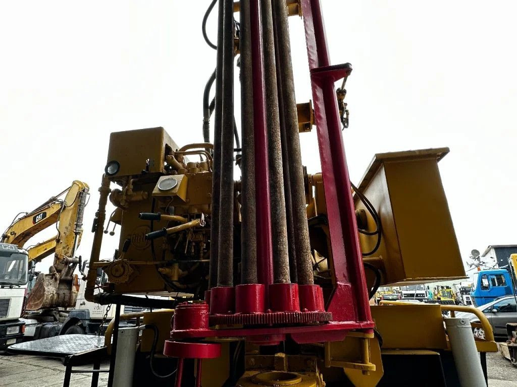 Mercedes-Benz 2028 4X4 DRILLING RIG WIRTH 250M I Mercedes-Benz 2028 4X4 DRILLING RIG WIRTH - Vrtné príslušenstvo: obrázok 5 Mercedes-Benz 2028 4X4 DRILLING RIG WIRTH 250M I Mercedes-Benz 2028 4X4 DRILLING RIG WIRTH - Vrtné príslušenstvo: obrázok 5