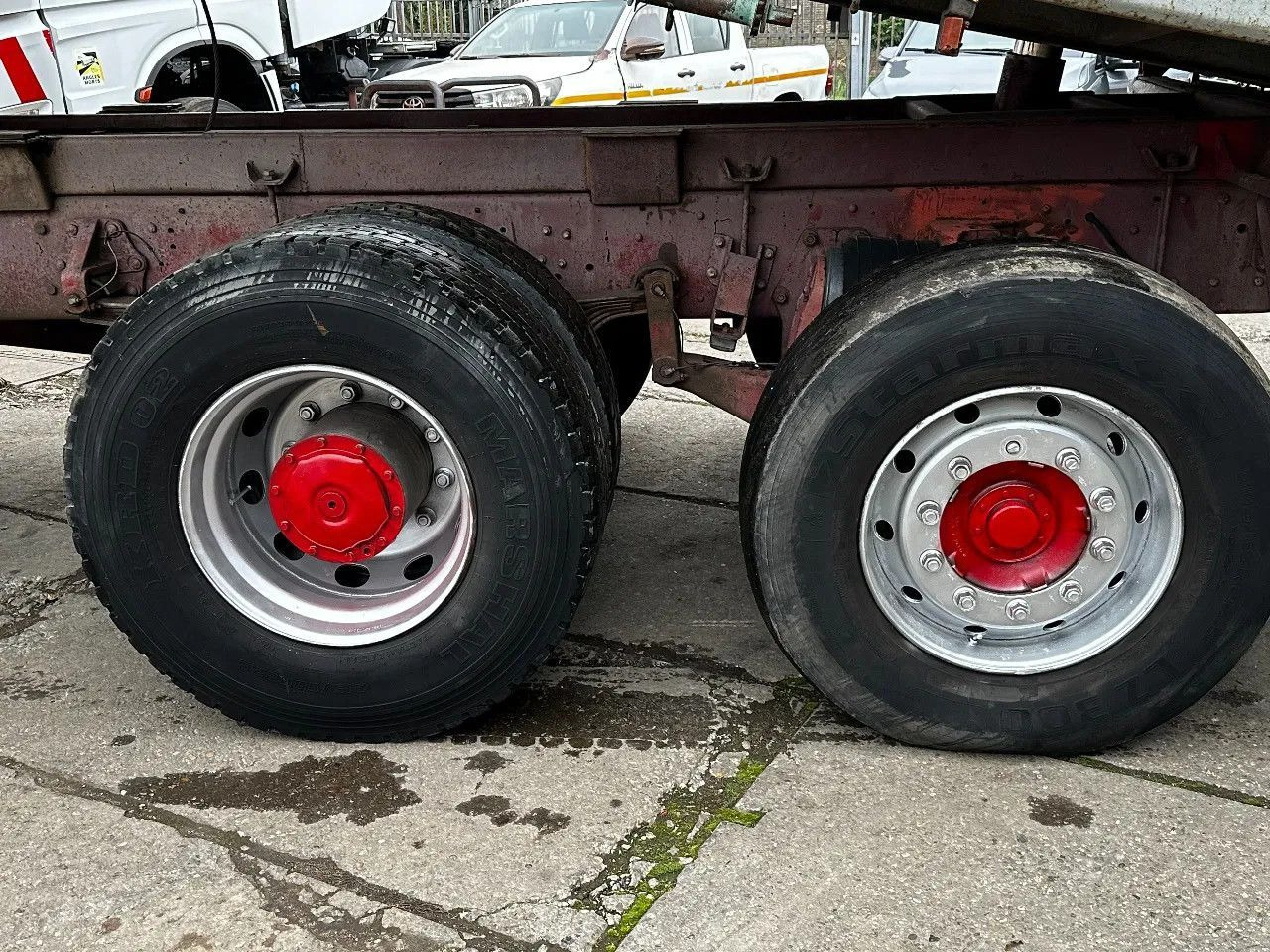 Mercedes-Benz SK 2435 V8 6X2 Tipper EPS Manual Gearbox Mercedes-Benz SK 2435 V8 6X2 Tipper EPS Manual Gearbox - Sklápač: obrázok 5 Mercedes-Benz SK 2435 V8 6X2 Tipper EPS Manual Gearbox Mercedes-Benz SK 2435 V8 6X2 Tipper EPS Manual Gearbox - Sklápač: obrázok 5