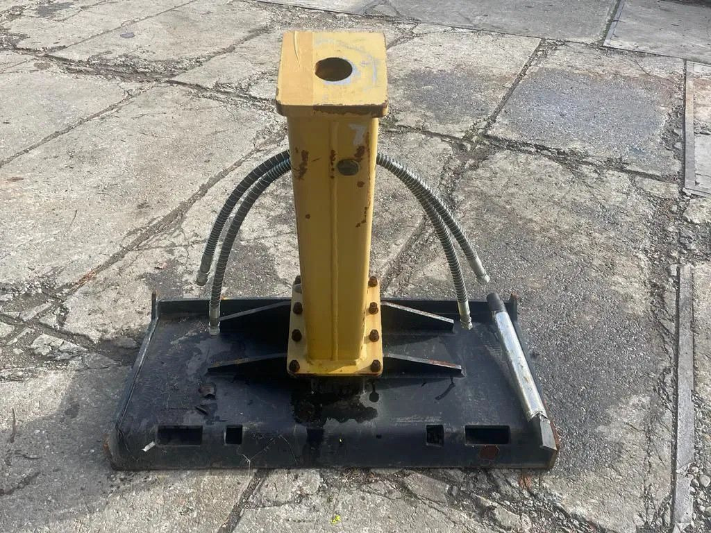 Soosan SB30 Hydraulic Breaker Skid steer Soosan SB30 Hydraulic Breaker Skid steer - Hydraulické kladivo pre Stavebné stroje: obrázok 4 Soosan SB30 Hydraulic Breaker Skid steer Soosan SB30 Hydraulic Breaker Skid steer - Hydraulické kladivo pre Stavebné stroje: obrázok 4
