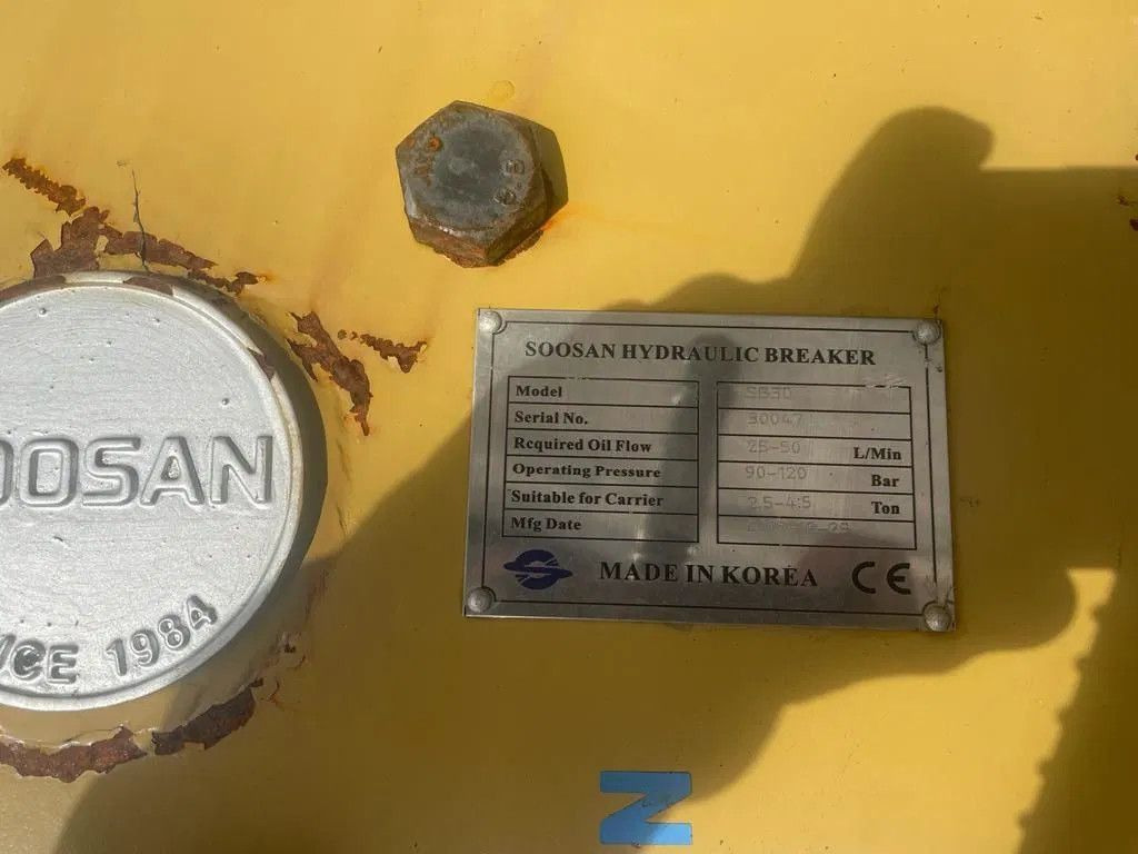 Soosan SB30 Hydraulic Breaker Skid steer Soosan SB30 Hydraulic Breaker Skid steer - Hydraulické kladivo pre Stavebné stroje: obrázok 5 Soosan SB30 Hydraulic Breaker Skid steer Soosan SB30 Hydraulic Breaker Skid steer - Hydraulické kladivo pre Stavebné stroje: obrázok 5