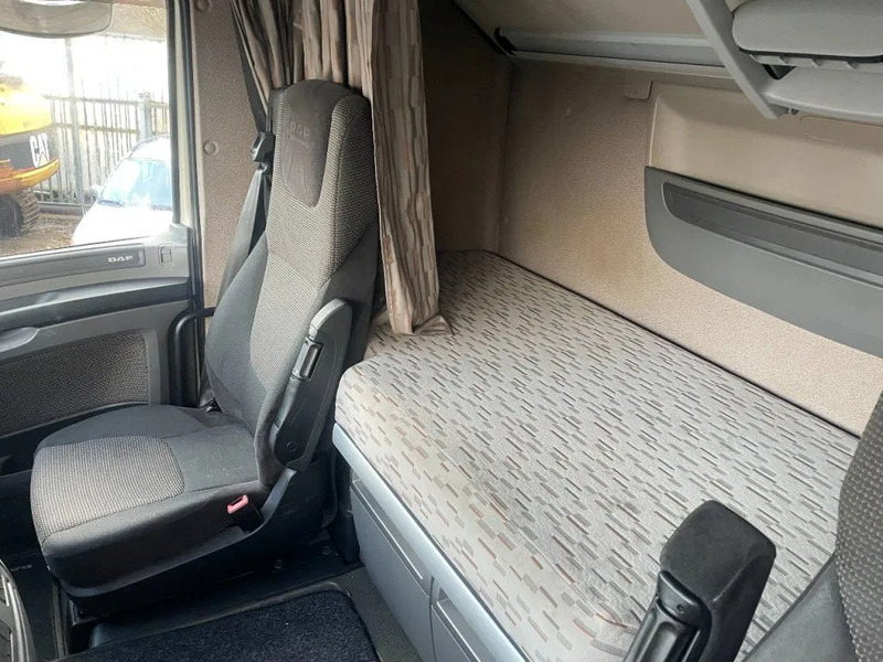 Ťahač DAF XF 106.460 4X2 Tractor-unit Spring/Air Retarder Euro6: obrázok 16