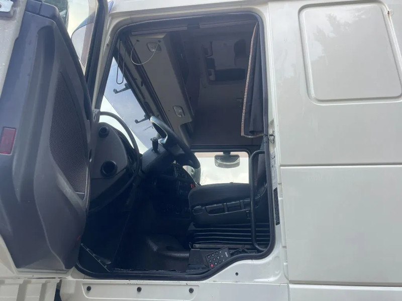 Ťahač DAF XF 106.460 4X2 Tractor-unit Spring/Air Retarder Euro6: obrázok 7