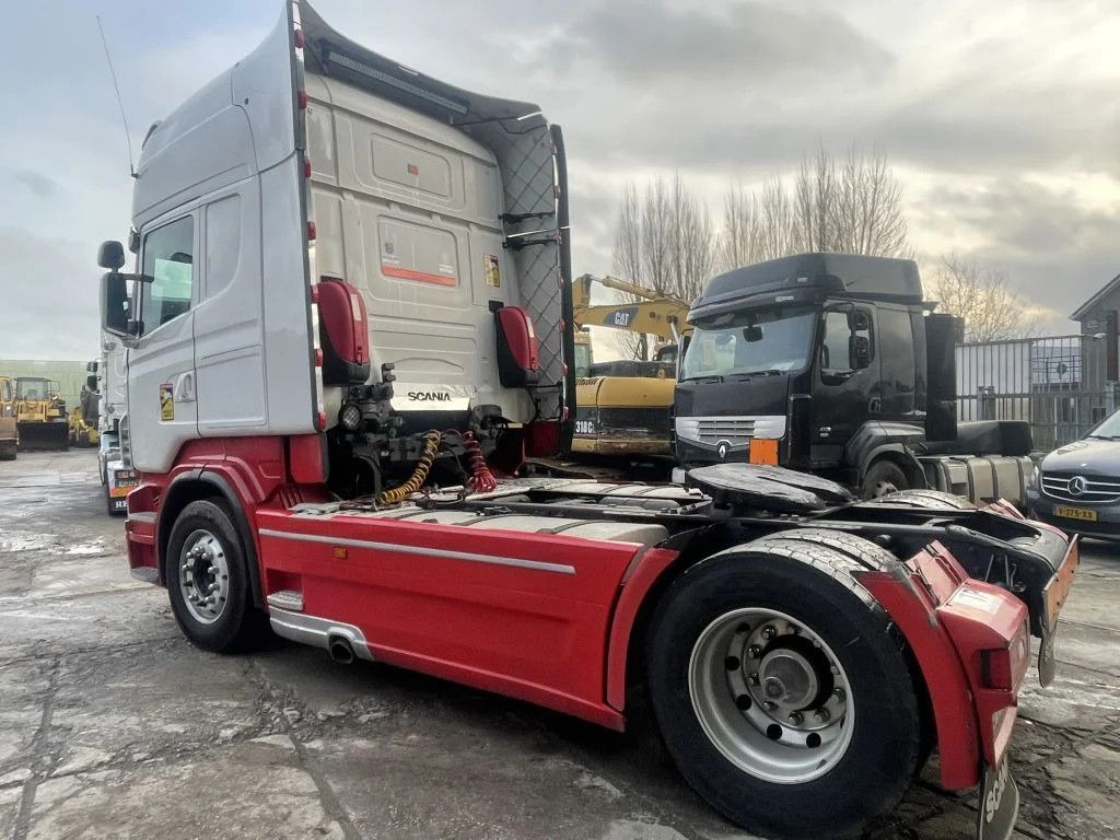Scania R560 V8 4X2 Tractor-unit Retarder Euro5 Scania R560 V8 4X2 Tractor-unit Retarder Euro5 - Ťahač: obrázok 3 Scania R560 V8 4X2 Tractor-unit Retarder Euro5 Scania R560 V8 4X2 Tractor-unit Retarder Euro5 - Ťahač: obrázok 3