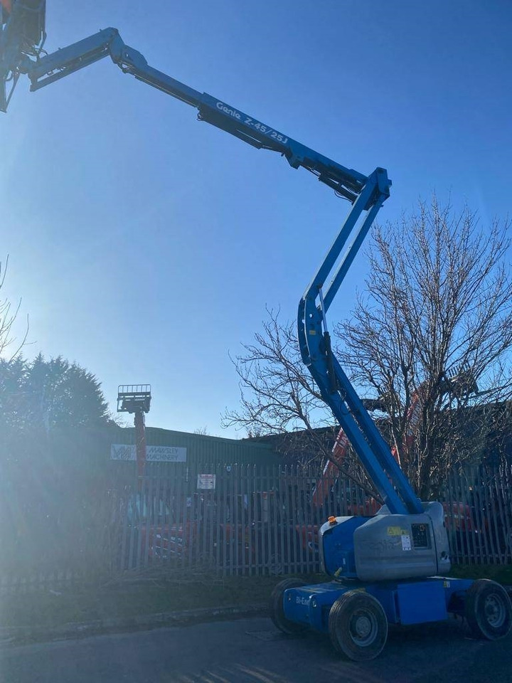 Genie Z 45/25 J BI  - Kĺbová pracovná plošina: obrázok 5 Genie Z 45/25 J BI  - Kĺbová pracovná plošina: obrázok 5