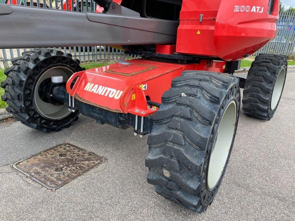 Manitou 200 ATJ - Kĺbová pracovná plošina: obrázok 4 Manitou 200 ATJ - Kĺbová pracovná plošina: obrázok 4