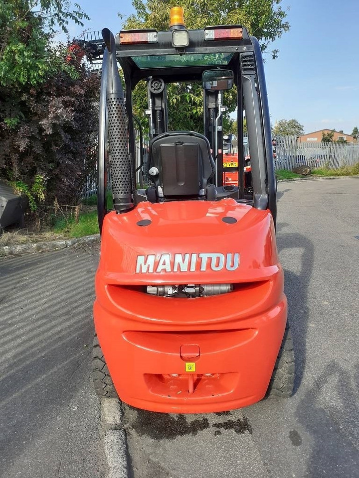 Manitou MI 25 D - Dieselový vysokozdvižný vozík: obrázok 4 Manitou MI 25 D - Dieselový vysokozdvižný vozík: obrázok 4