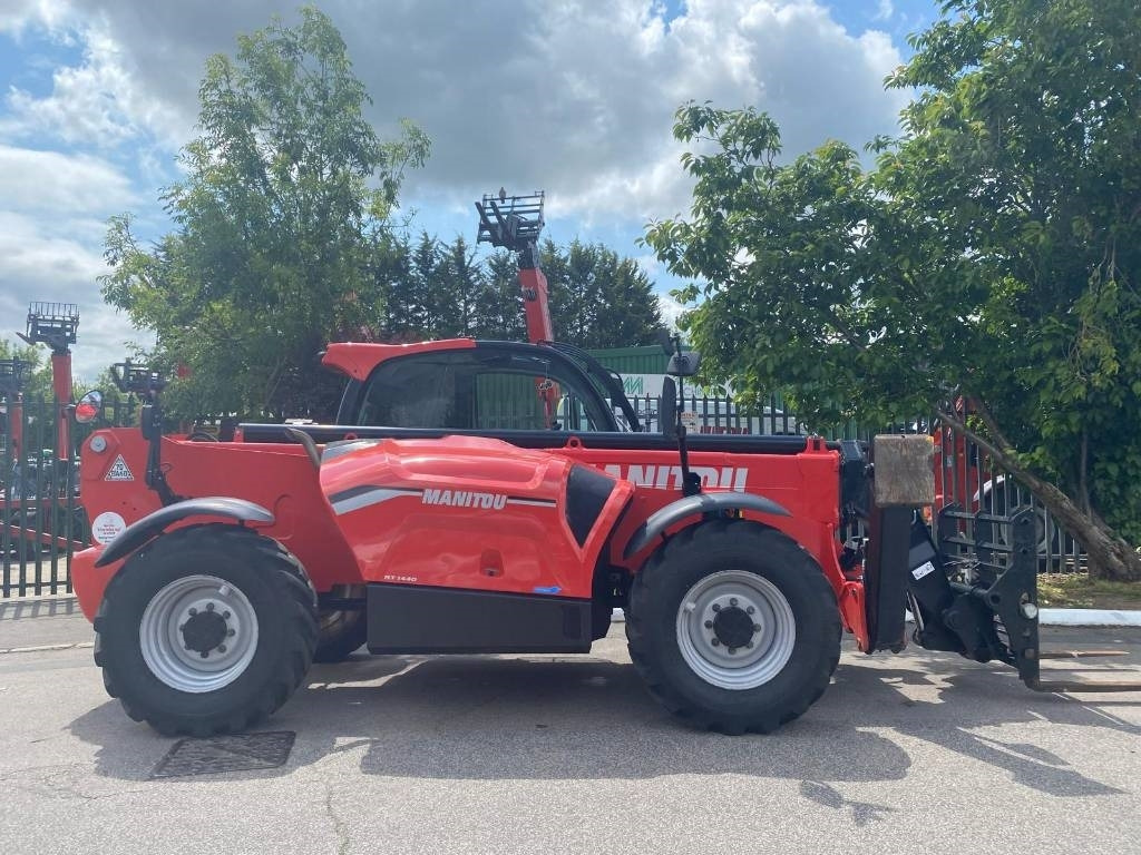 Manitou MT 1440 - Teleskopický nakladač: obrázok 2 Manitou MT 1440 - Teleskopický nakladač: obrázok 2