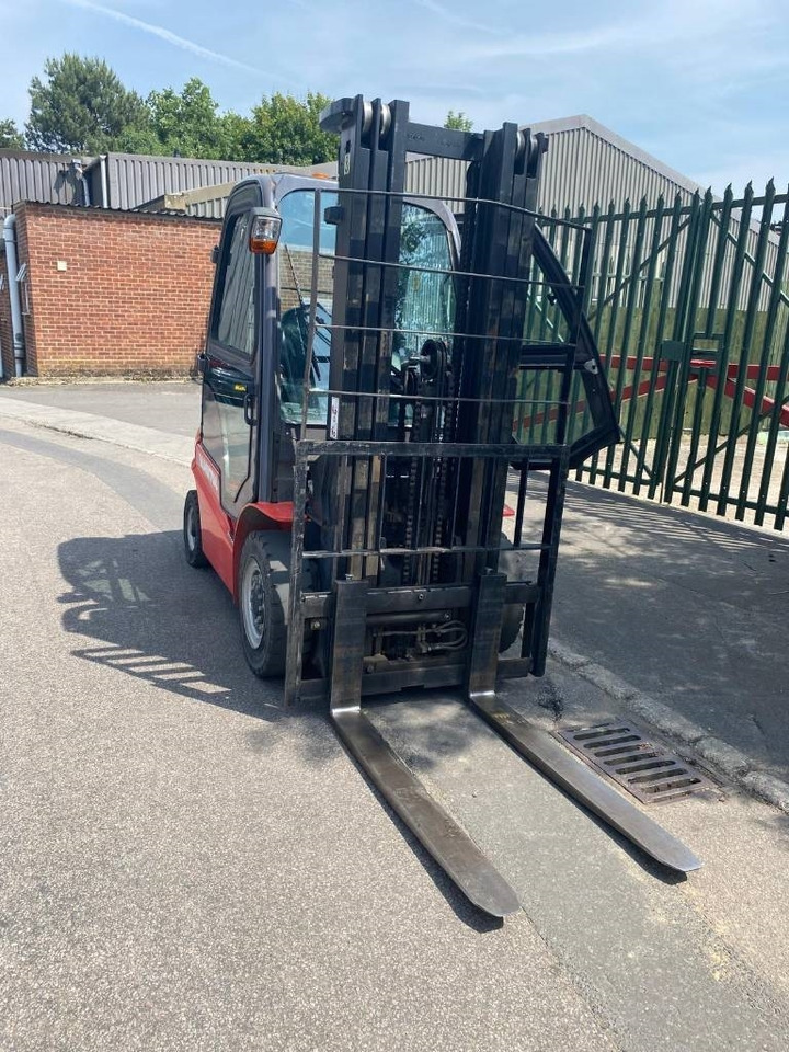 Manitou Mi25D - Dieselový vysokozdvižný vozík: obrázok 3 Manitou Mi25D - Dieselový vysokozdvižný vozík: obrázok 3