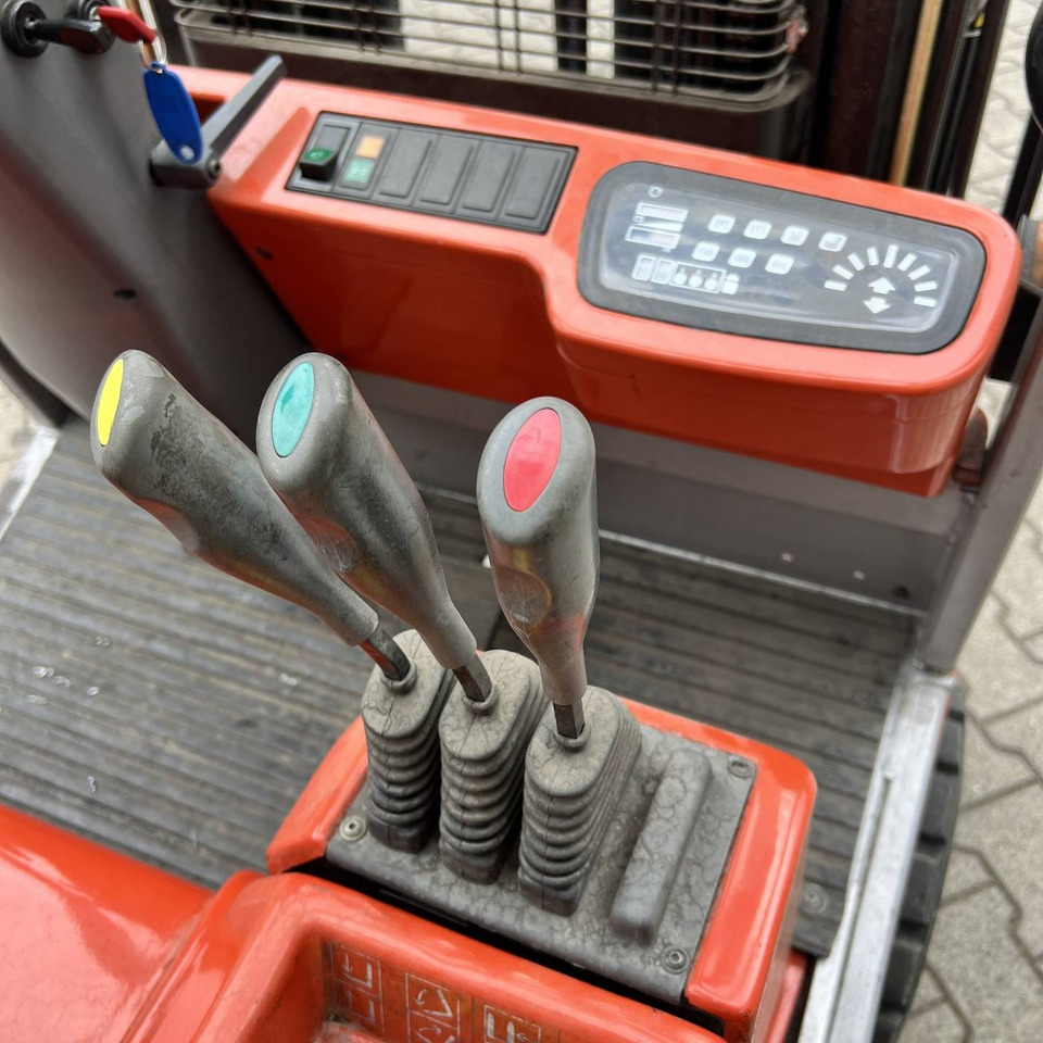 BT CBE18T - Elektrický vysokozdvižný vozík: obrázok 4 BT CBE18T - Elektrický vysokozdvižný vozík: obrázok 4