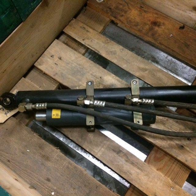 Cylinder, Shift for Jungheinrich ETV320 - Hydraulický valec pre Manipulačná technika: obrázok 2 Cylinder, Shift for Jungheinrich ETV320 - Hydraulický valec pre Manipulačná technika: obrázok 2