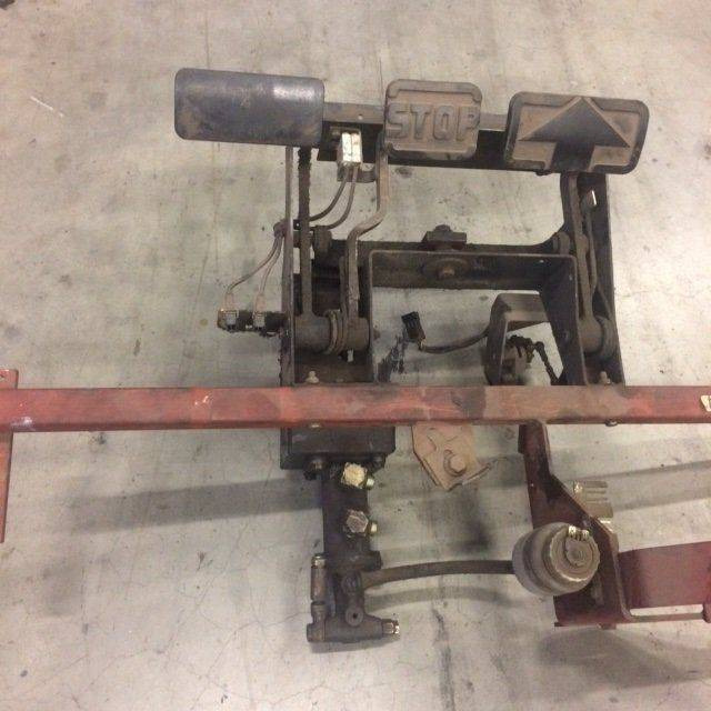 Foot Pedal for Linde E35P, Series 337 - Pedál pre Manipulačná technika: obrázok 2 Foot Pedal for Linde E35P, Series 337 - Pedál pre Manipulačná technika: obrázok 2