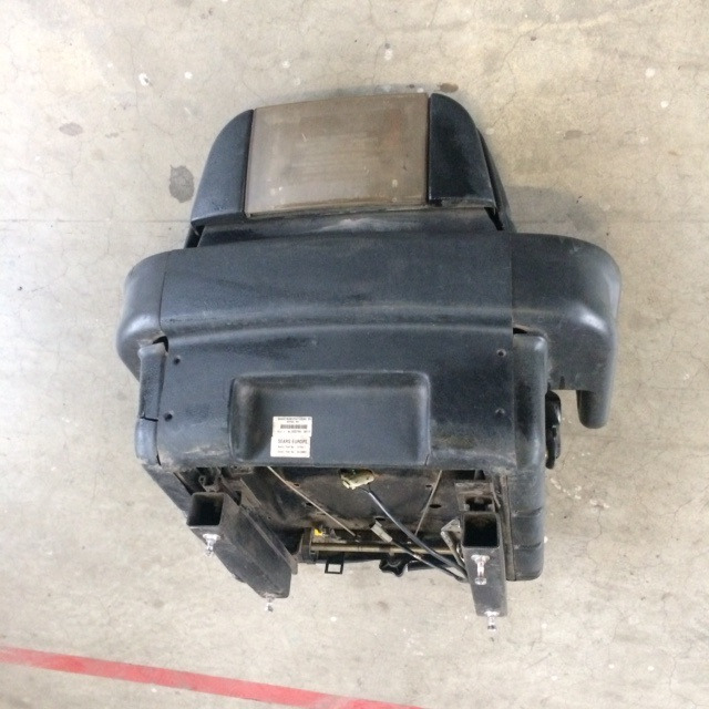 HYSTER seat for forklift - Kabína a interiér pre Vysokozdvižný vozík: obrázok 3 HYSTER seat for forklift - Kabína a interiér pre Vysokozdvižný vozík: obrázok 3