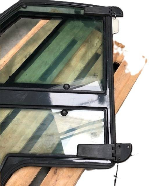 Left door for Nissan - Dvere a diely pre Manipulačná technika: obrázok 5 Left door for Nissan - Dvere a diely pre Manipulačná technika: obrázok 5