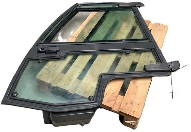 Left door for Nissan - Dvere a diely pre Manipulačná technika: obrázok 2 Left door for Nissan - Dvere a diely pre Manipulačná technika: obrázok 2