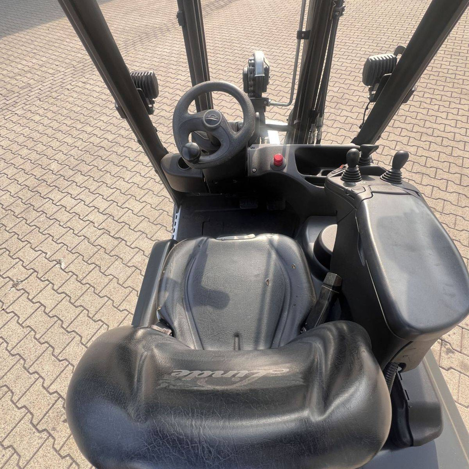 Linde E16P (386-02) EVO - Elektrický vysokozdvižný vozík: obrázok 4 Linde E16P (386-02) EVO - Elektrický vysokozdvižný vozík: obrázok 4