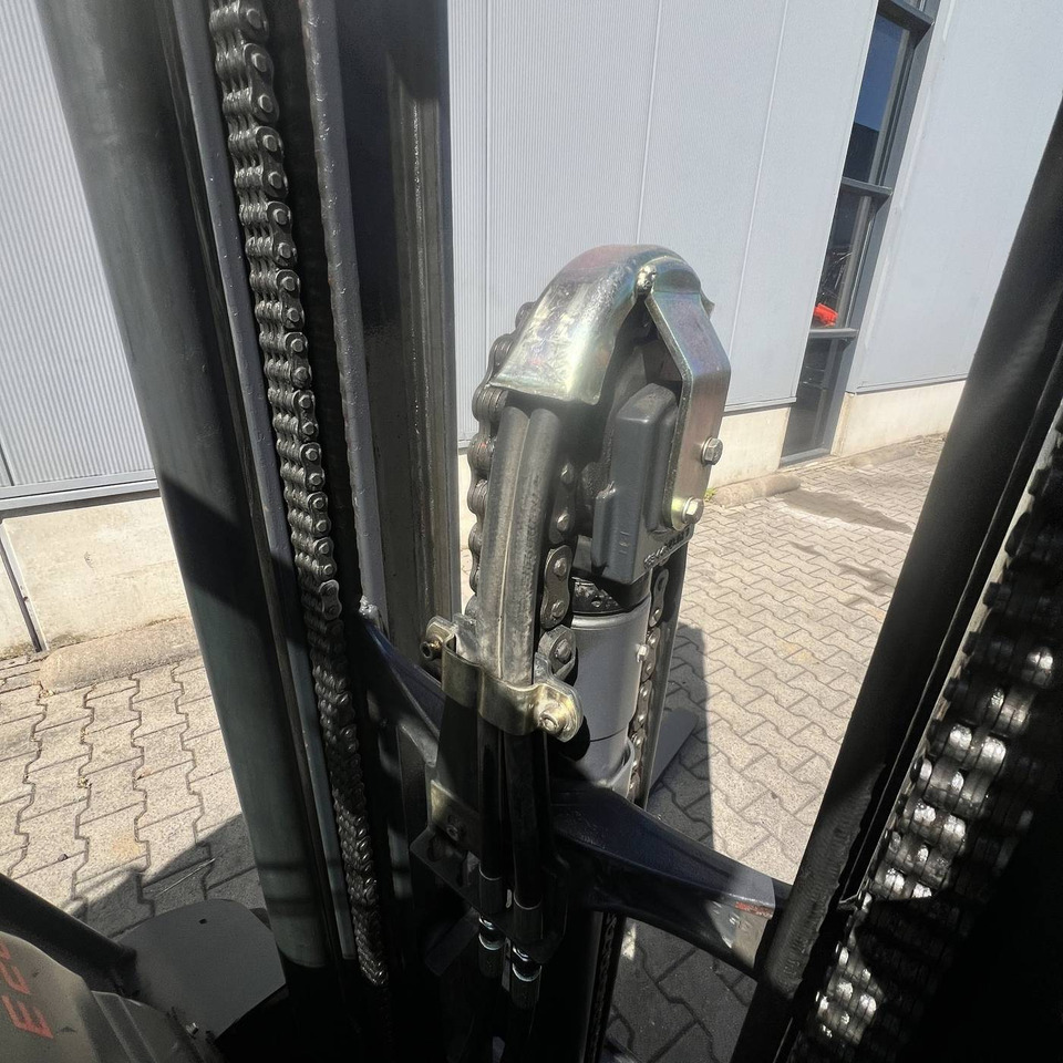 Elektrický vysokozdvižný vozík Linde E20 (387): obrázok 17 Elektrický vysokozdvižný vozík Linde E20 (387): obrázok 17