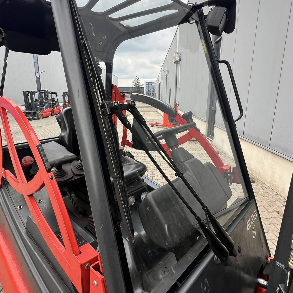 Linde E25S (336-03) - Elektrický vysokozdvižný vozík: obrázok 3 Linde E25S (336-03) - Elektrický vysokozdvižný vozík: obrázok 3