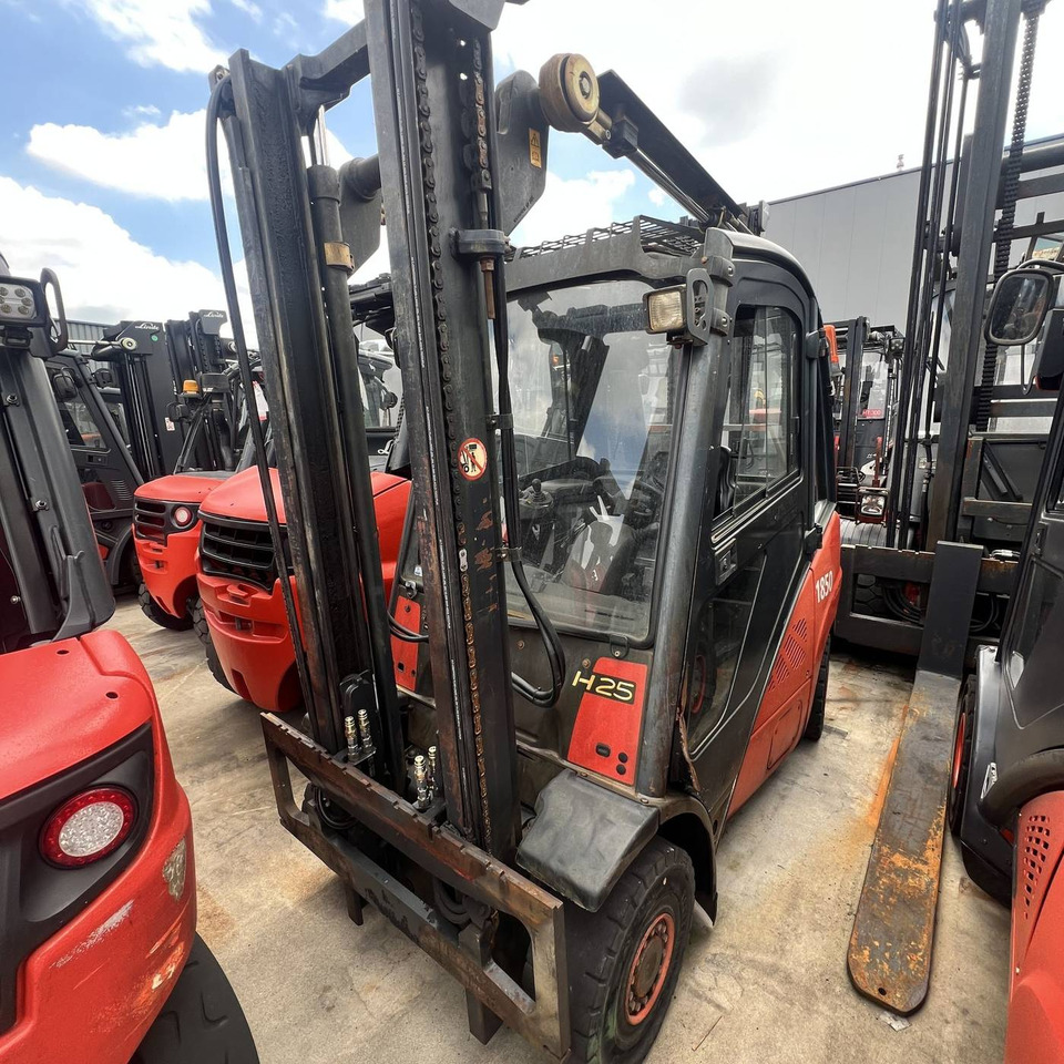 Linde H25D (392) - Dieselový vysokozdvižný vozík: obrázok 2 Linde H25D (392) - Dieselový vysokozdvižný vozík: obrázok 2
